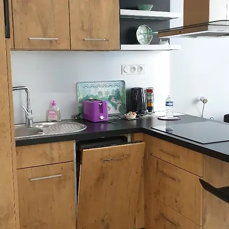 Hoche One Bedroom Διαμέρισμα