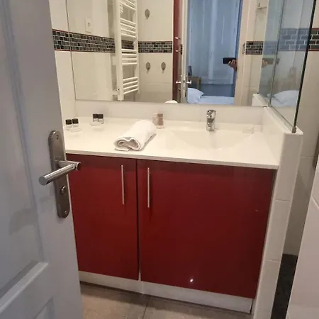 Hoche One Bedroom