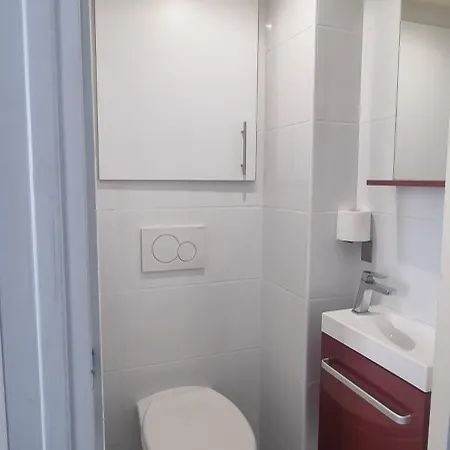 Hoche One Bedroom