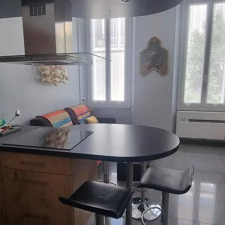 Hoche One Bedroom *